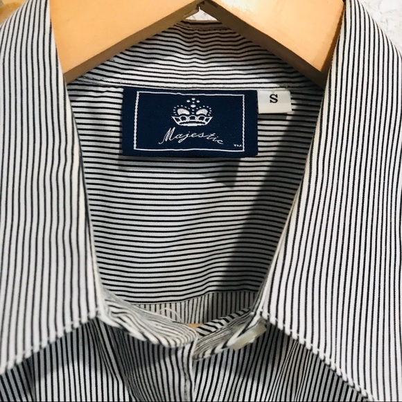 Majestic Christmas Button Down Shirt Sz S - Picture 3 of 8